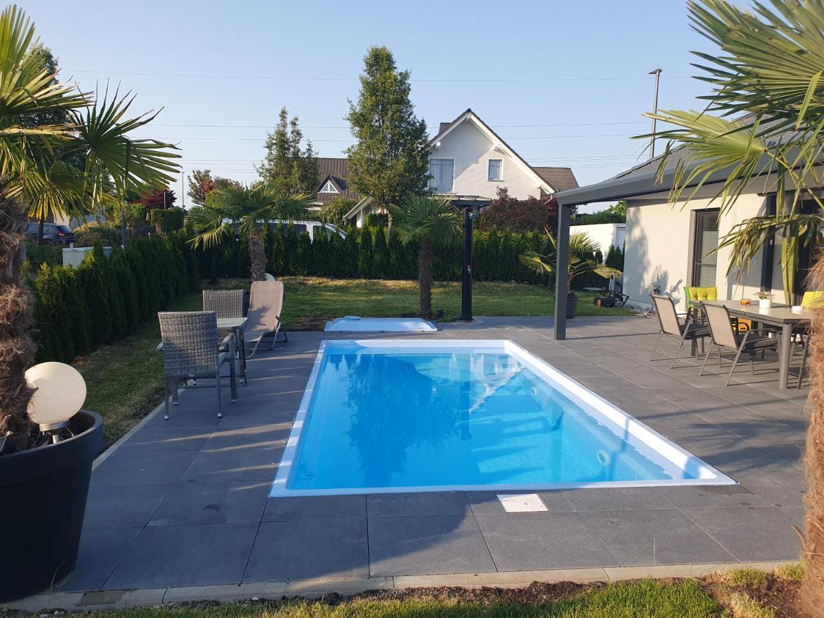 Grosszuegige Unterkunft Mit Terrasse Oberbrechen Экстерьер фото
